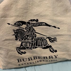 Burberry Purse and matching wallet for sell.